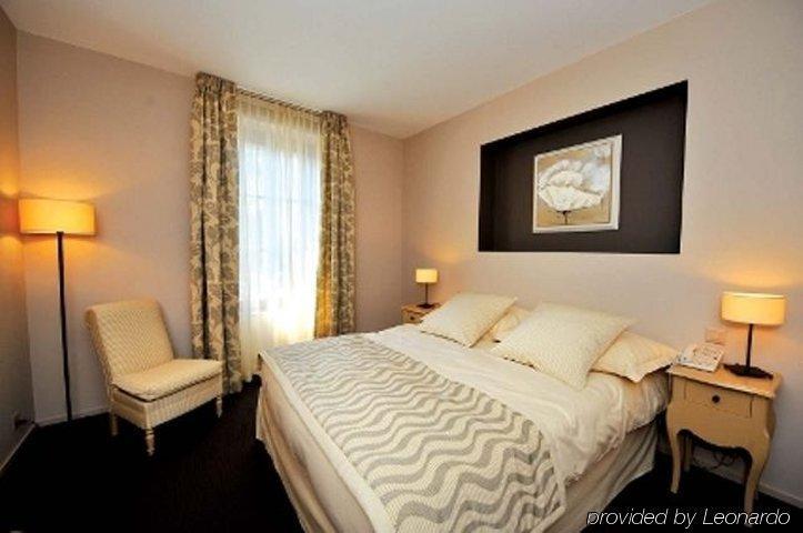 Hostellerie Le Petit Manoir Morges Habitación foto