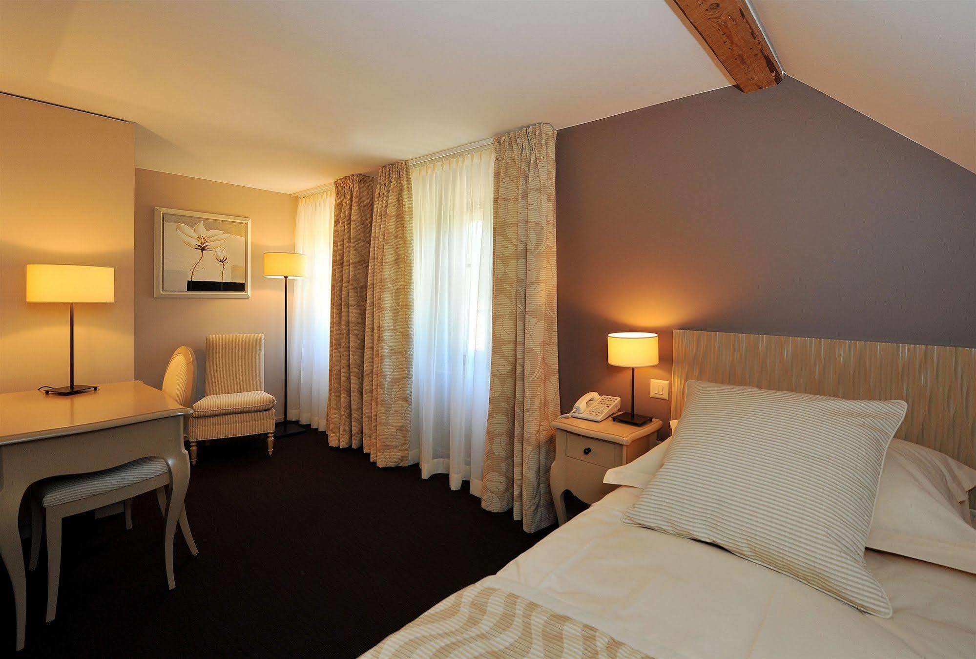 Hostellerie Le Petit Manoir Morges Exterior foto